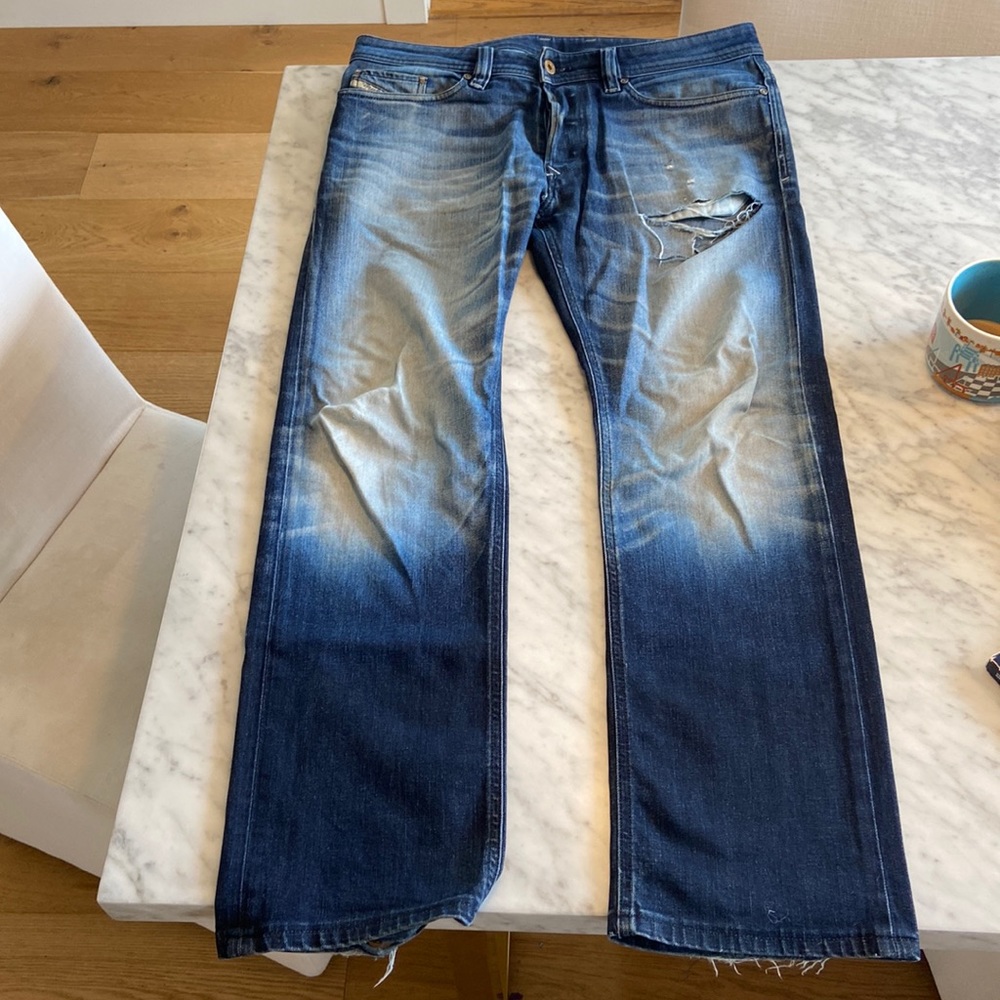 Diesel Viker regular straight fit, distressed men’s jean sz 32w 34Length